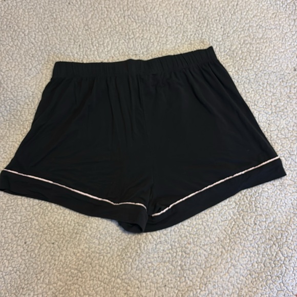 VIctoria’s Secret Women's Black Pajama Set, Size XS - Picture 6 of 7